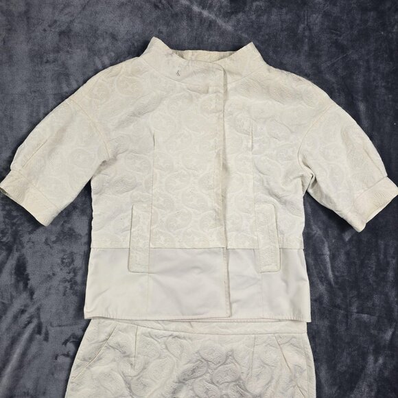 BCBGMAXAZRIA Skirt Suit Set Womens 12 White Paisley Textured Jacket Short Sleeve - Picture 4 of 16